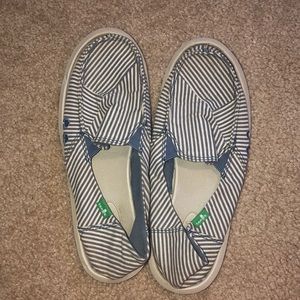 Sanuk Shoes